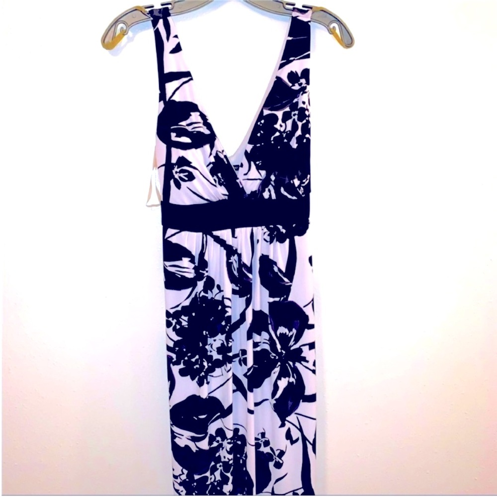 Maurices Large Floral Print Sleeveless Midi Polyester Spandex Blend Dress.